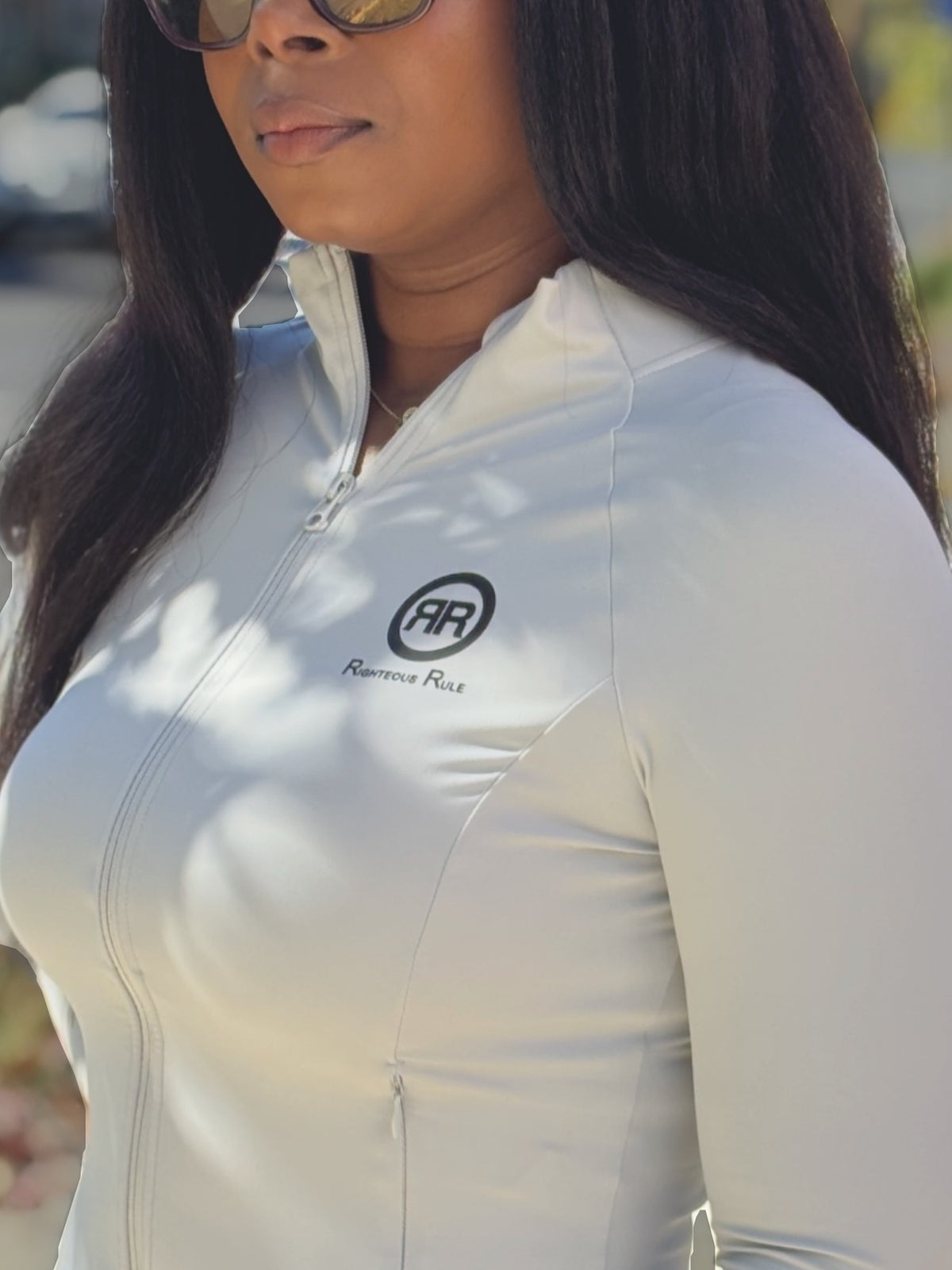 The Standard Set – Pearl Grey